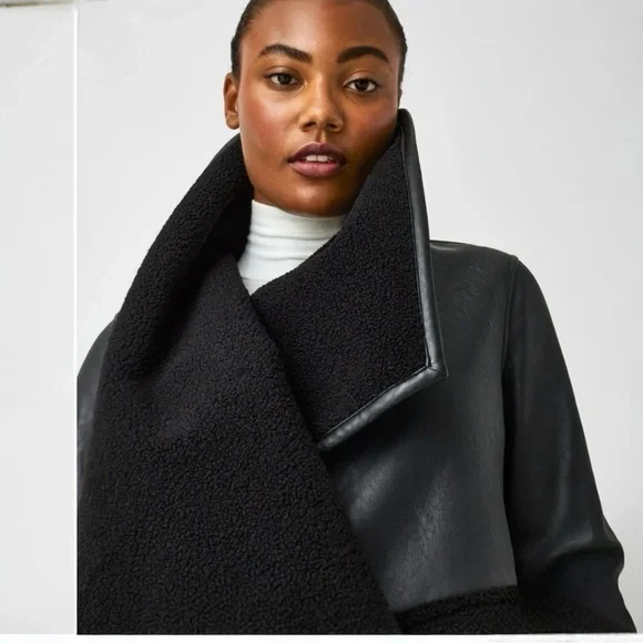 Spanx Fleece & Faux Leather Long Wrap Jacket In Very Very
Black Size Small NEW - Picture 3 of 10